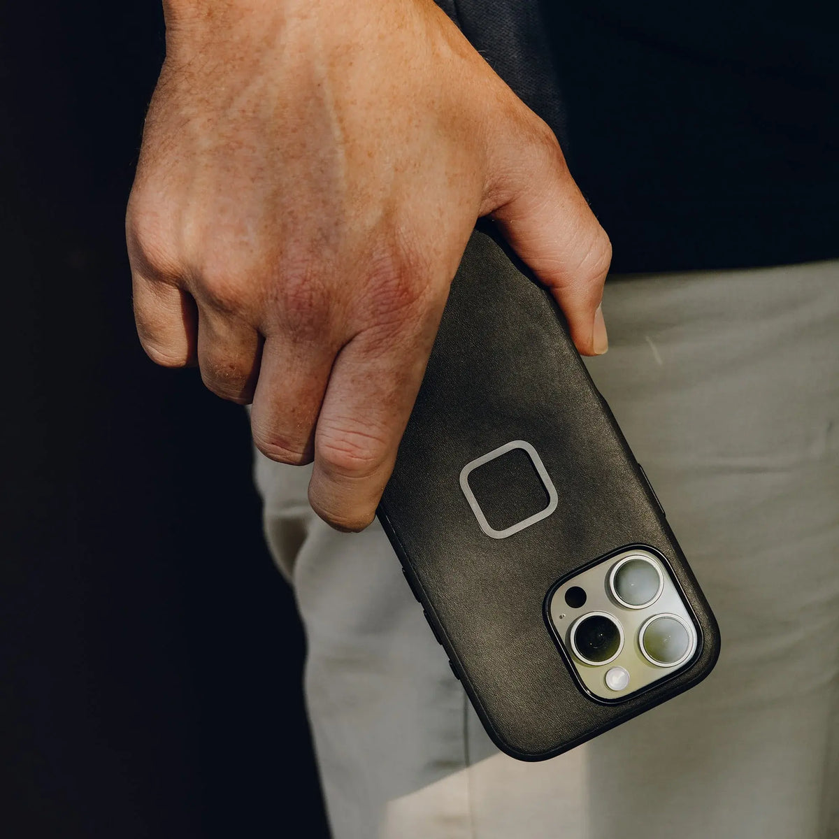 Everyday Case iPhone 18 Pro MagSafe Kılıf - Black Leather