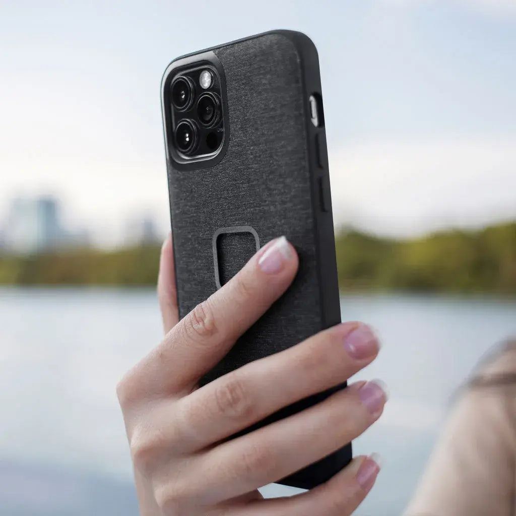 SlimLink Case iPhone 18 Pro MagSafe Kılıf - Charcoal
