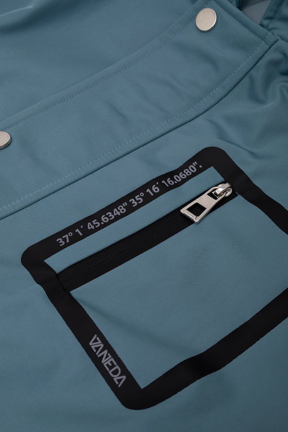 OVERSIZED SIRT DESEN BASKILI CEPLI PARDESU MAVI