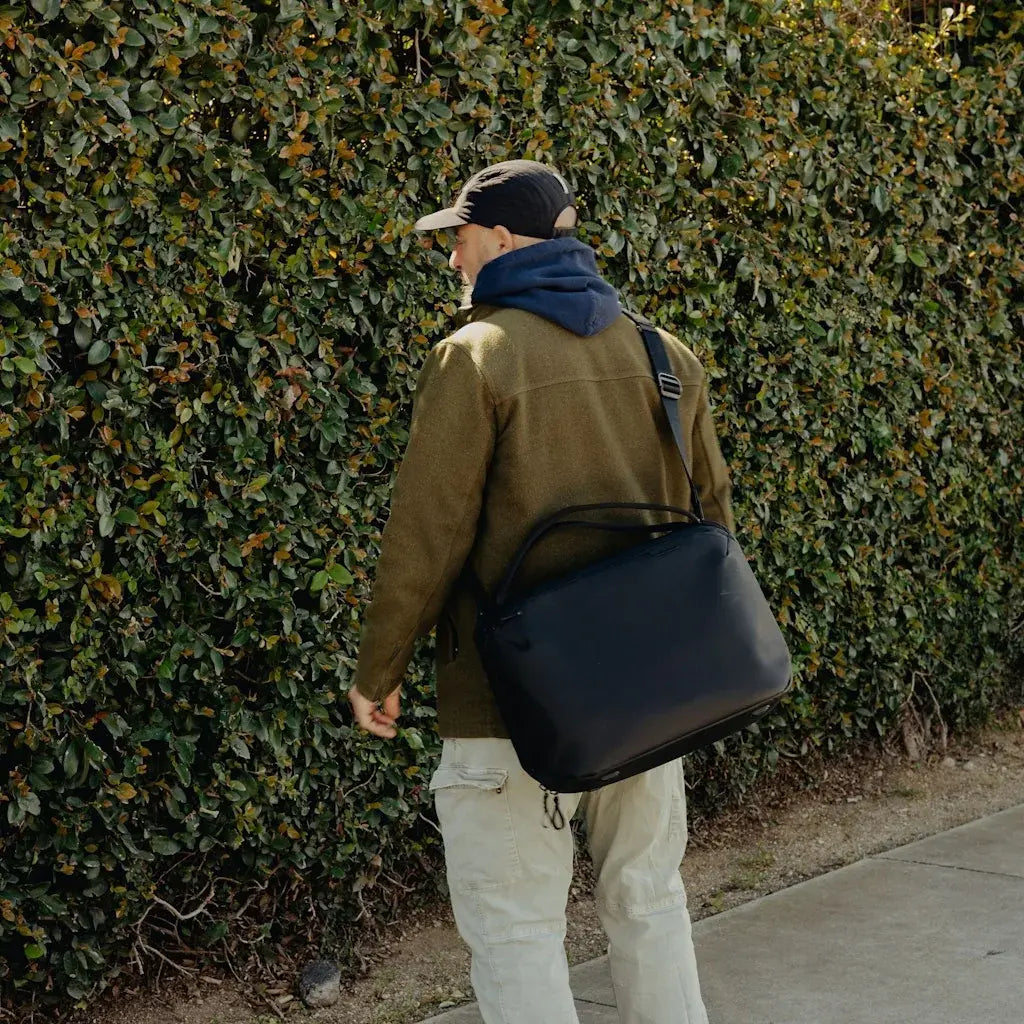 Travel Weekender 25L - Black