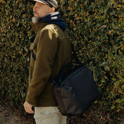 Travel Weekender 25L - Black
