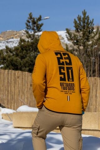TA 23 HOODIE