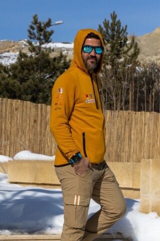 TA 23 HOODIE